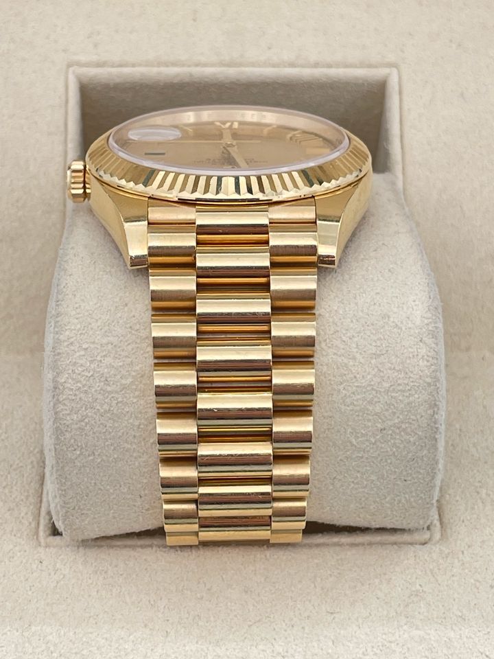 Rolex Day-Date 40mm 750Gelbgold Ref:228238 Lc.100 Bj.2020 in Frankfurt am Main