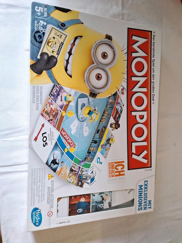 Monopoly Minion Gesellschaftsspiel in Bad Berleburg