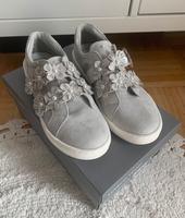 OVP Neue schick Damen Sneaker mit Klettverschluss & Perlen Gr. 38 Bayern - Großostheim Vorschau