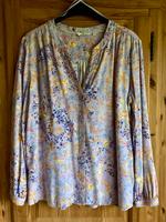 Bluse mit Blumenmuster Hessen - Korbach Vorschau