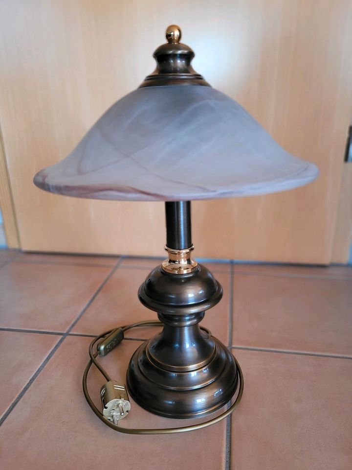 Tischlampe 48 cm hoch in Lengerich