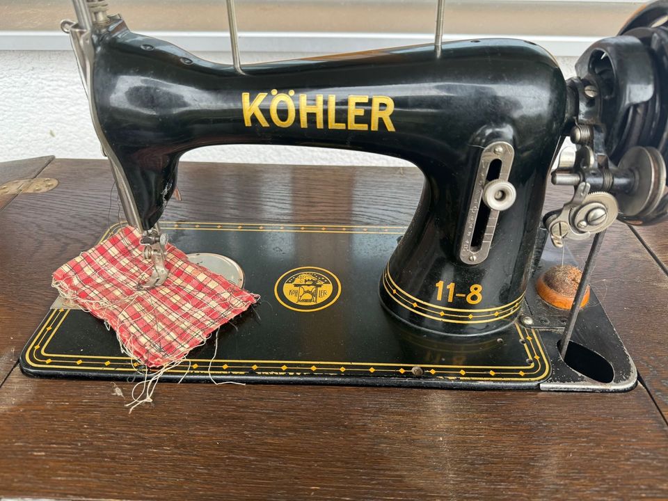 Antike Nähmaschine, Köhler in Unteregg