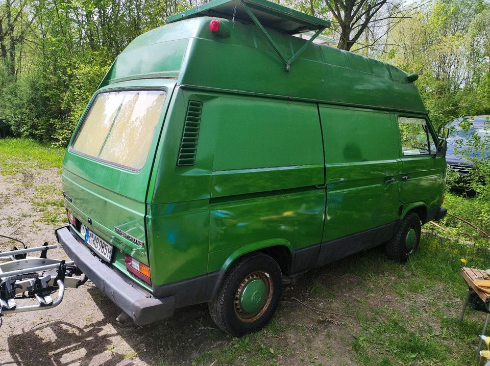 VW-Bus Diesel Camper in München