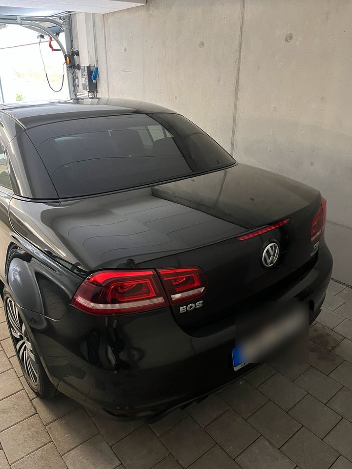 VW Eos - Cabrio - Top Zustand in Waldachtal