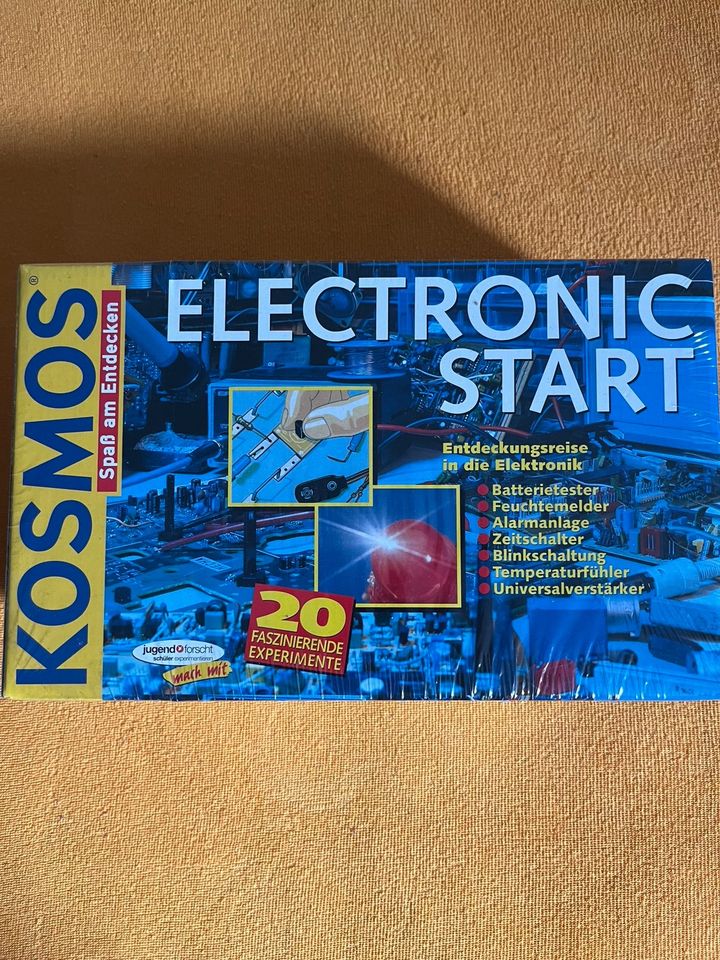 Kosmos Electronic Start Neu in Falkensee