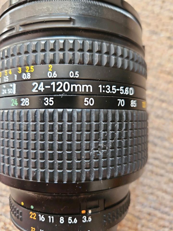 Nikon AF Nikkor 24-120 mm 1:3.5-5.6 D Objektiv zu verkaufen in Artlenburg