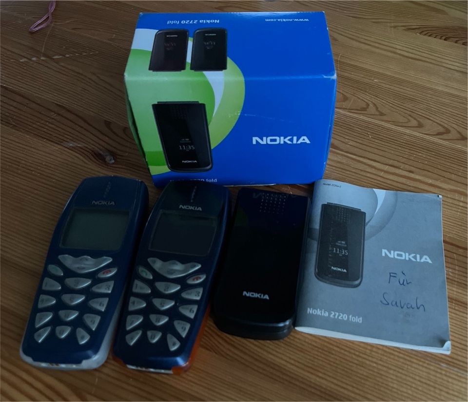 3 x Nokia Handy 2720 fold in Brackenheim