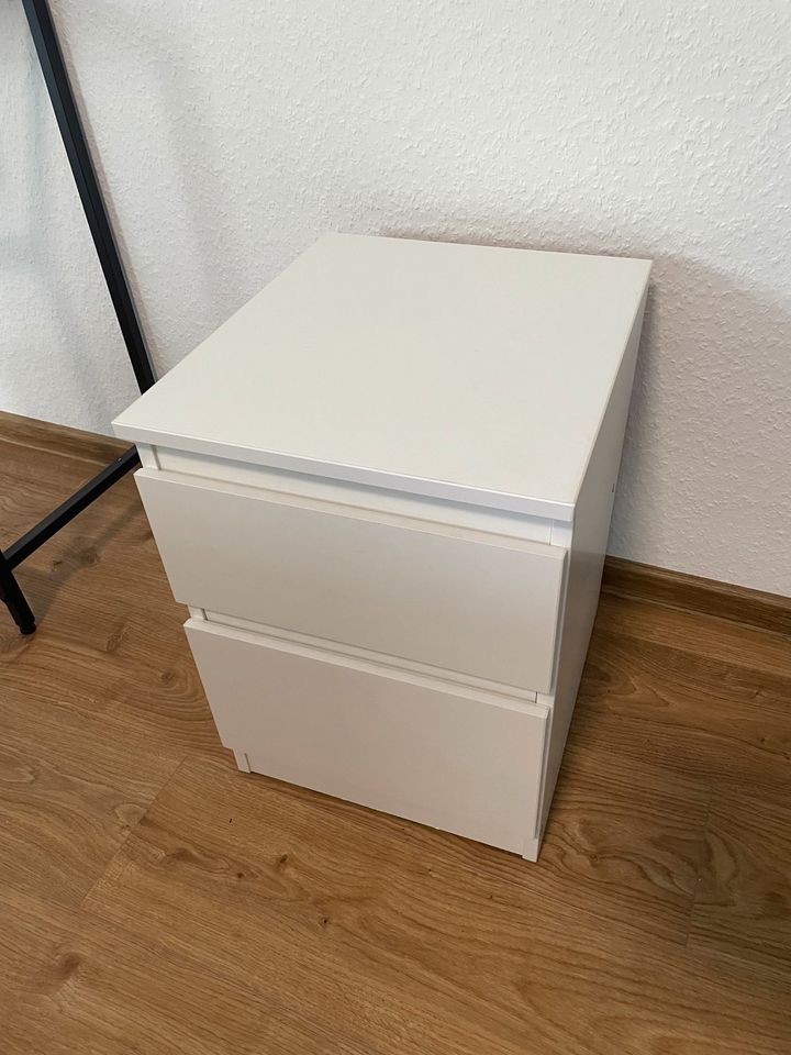 Ikea Malm Nachttisch / Kommode Weiß in Mannheim