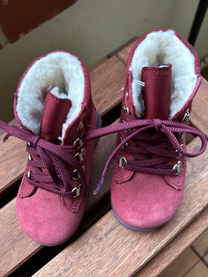 NEU Kinderschuhe | Winter | Stiefel | Größe 20 rot | Sympatex in Berlin