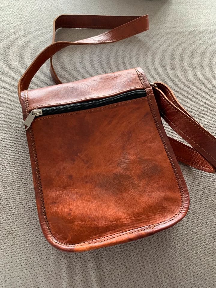 Echt Leder ( voll Leder) Tasche von Gusti Leder München Rotbraun in Durach