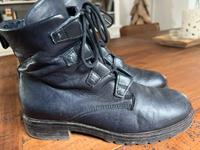 MJUS Stiefelette in marineblau, Gr. 40 Nordrhein-Westfalen - Emmerich am Rhein Vorschau