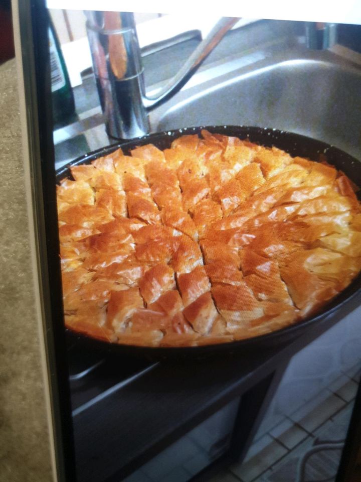 Selbs gemahten Kekse Desserts Gebäck Pffankuchen und viele mehr in Korb