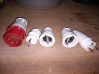 16 A Stecker 230 Volt Stecker 230 Volt Kupplung Nordrhein-Westfalen - Erwitte Vorschau