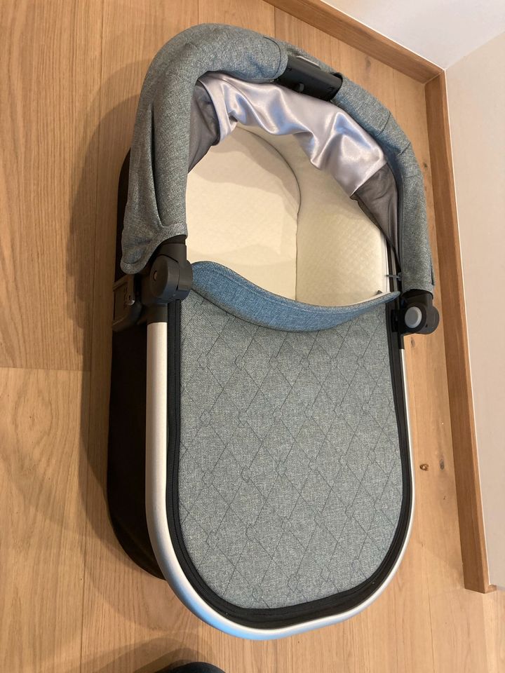 UPPABABY VISTA KINDERWAGEN - Mit Zubehör in Kornwestheim