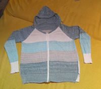 Neuwertig Gr 40/42 Kapuzenstrickjacke Strickjacke türkis weiß Baden-Württemberg - Steinen Vorschau