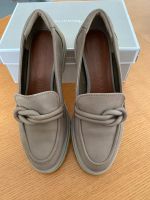 TAMARIS Leder-Slipper taube Gr 39 wieNEU Nordrhein-Westfalen - Unna Vorschau