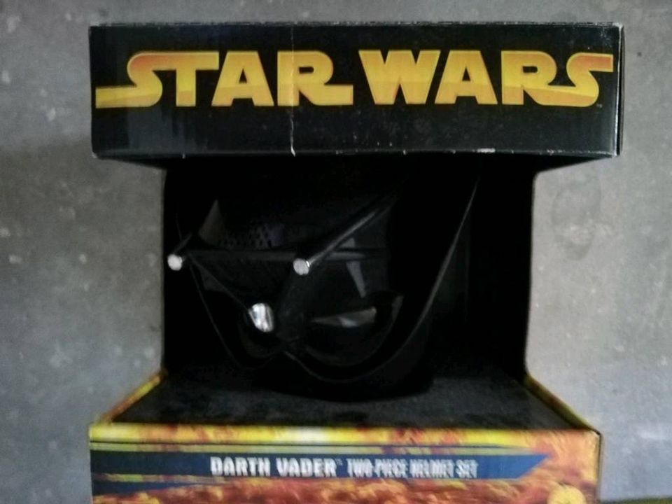 Star Wars Darth Vader Helm zu verkaufen in Hattersheim am Main