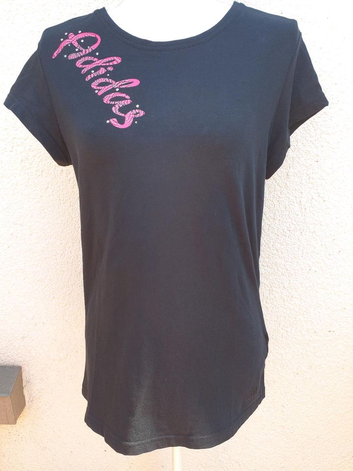 2 x Adidas T'shirt's Größe 38/40 pink/schwarz in Ennepetal