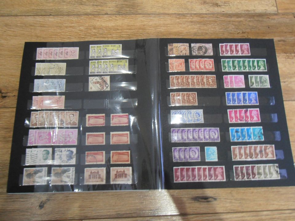 Briefmarken aus Europa im Sammelalbum in Berlin