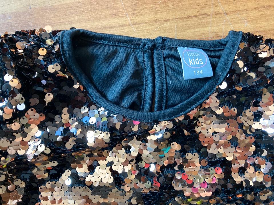 Paillettenkleid / langarmiges schickes Kleid Mädchen in Wilsdruff