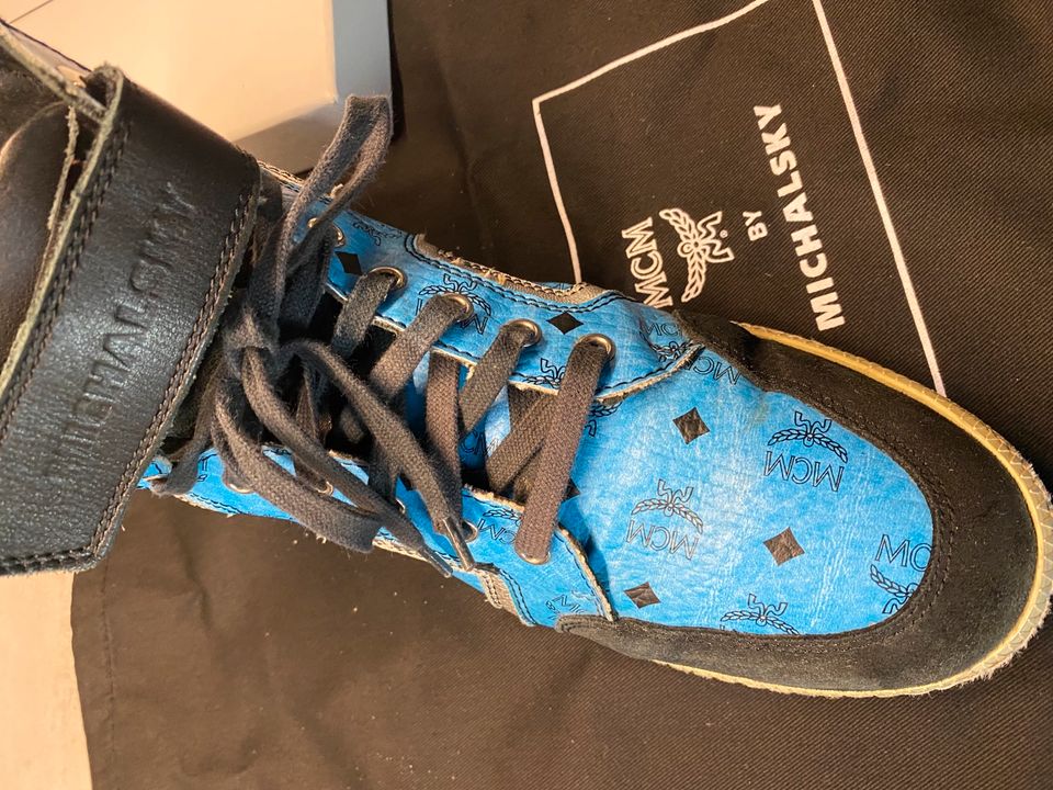 MCM Schuhe Sneaker Top Zustand Gr 39 michalsky in Neustadt am Rübenberge