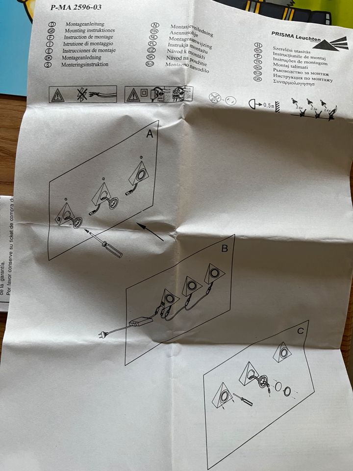 Unterbauleuchte (Dreieckstrahler) in Peine