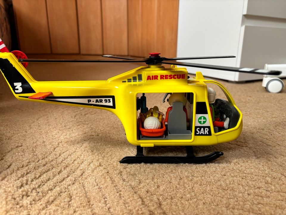 Playmobil Spielzeug Rettungshubschrauber in Erfurt