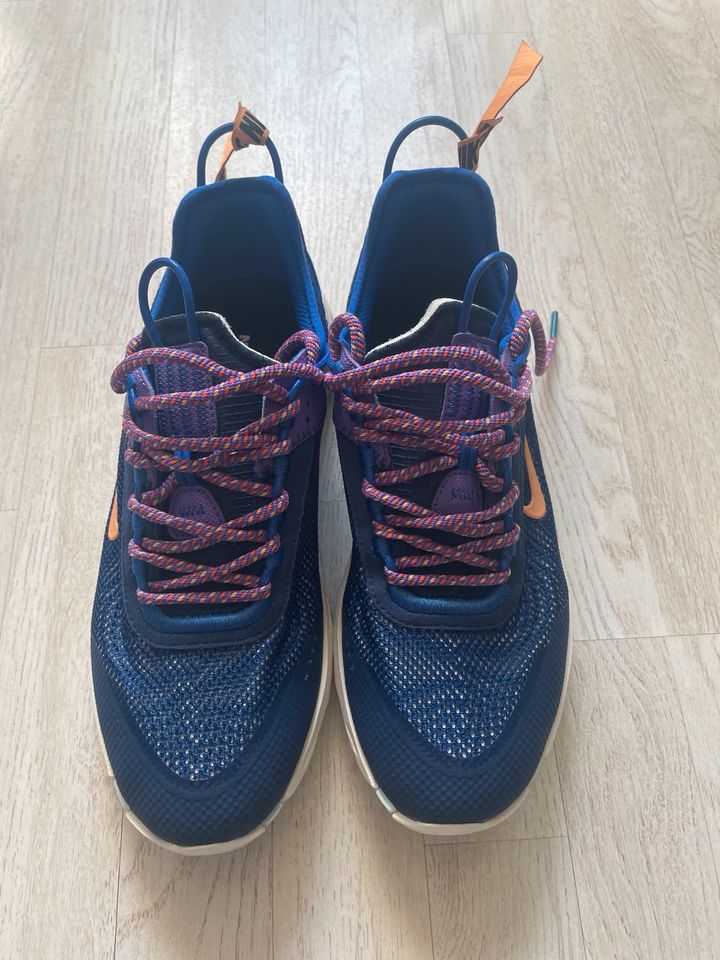 Nike Schuhe „43“ in Nürnberg (Mittelfr)