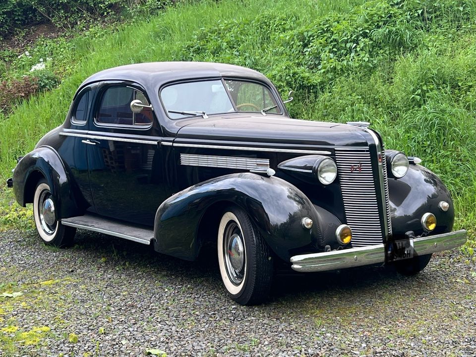 Interesse? Buick 1937. 8 Zylinder, H, + E-Teile in Kleinheubach