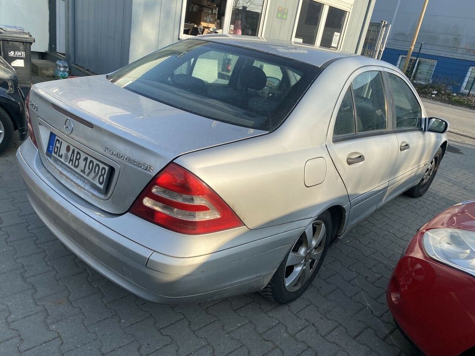 Mercedes W203 C Klasse Ersatzteile SCHLACHTFEST Autoteile in Köln