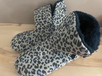 Esprit Hausschuhe Leopard kuschelig warm Gr 39 Rostock - Toitenwinkel Vorschau