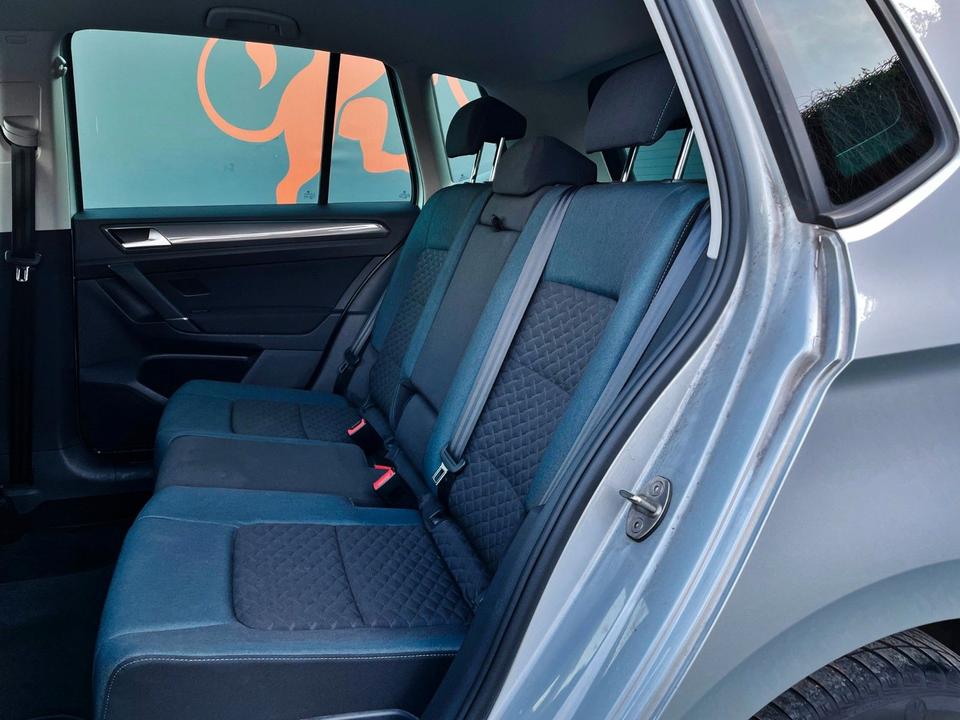 Volkswagen Golf Sportsvan #1.HAND#TÜV#SCHECKHEFT#IQ.DRIVE! in Liederbach