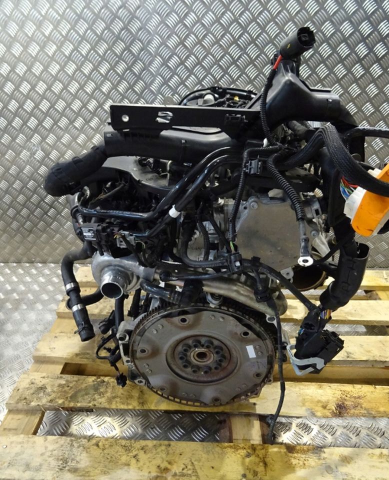 Motor 2.0 T5 B4204T26 VOLVO S60 S90 V90 XC60 XC90 34TKM UNKOMPLET in Berlin