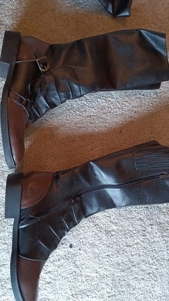 Hohe Stiefel schwarz-Braun 43-44 für Kostüm oder? in Hohenwarth