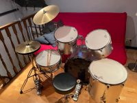Schlagzeug in der Farbe silber Bonn - Beuel Vorschau