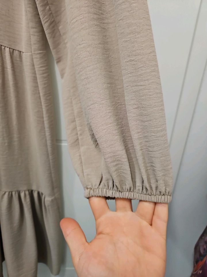 Tunika Kleid Bluse lang neuwertig beige M in Dorsten