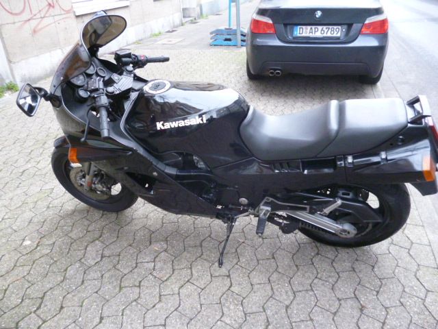 Kawasaki GPZ 1000 RX in Düsseldorf