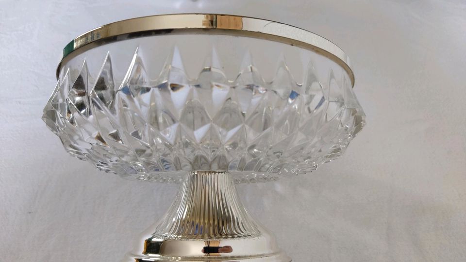 Waltherglas Diadem mit Barium Glas DDR Chrome Silber Rand und Fuß in Frankfurt am Main