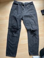 Schwarze Highwaist Mom Jeans von Pull&Bear Größe 38 Nordrhein-Westfalen - Iserlohn Vorschau