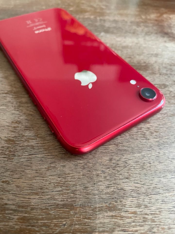 iPhone XR 128GB Rot - inkl. Zubehör + OVP in München