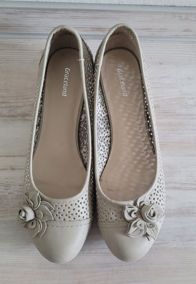 Pumps 40 beige/grau Graceland in Gahro