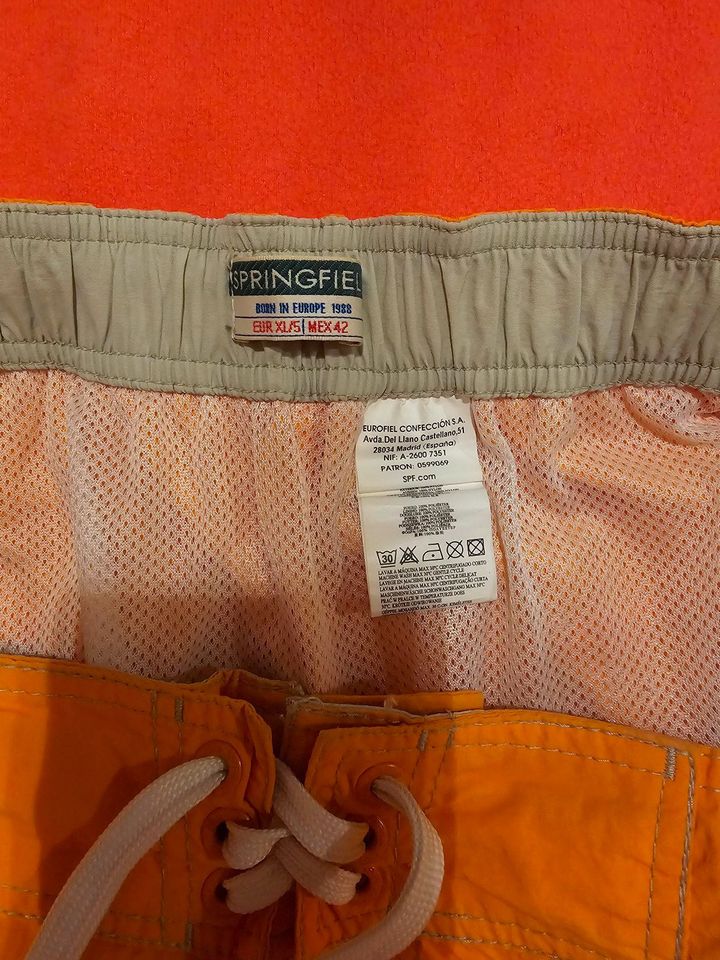 BADESHORTS ORANGE GR: XL in Magdeburg