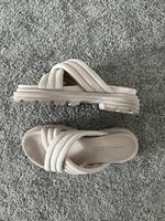 Kennel & Schmenger Schlappen Slipper Sandalen Nordrhein-Westfalen - Brakel Vorschau