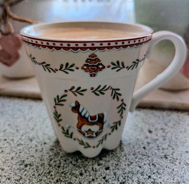 Villeroy & Boch Tasse Winter bakery delight Gugelhupf Weihnachten in  Schleswig-Holstein - Reinfeld | eBay Kleinanzeigen ist jetzt Kleinanzeigen