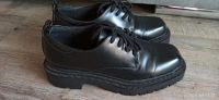 Loafer Damen Monki schwarz Gr. 40 Niedersachsen - Buxtehude Vorschau