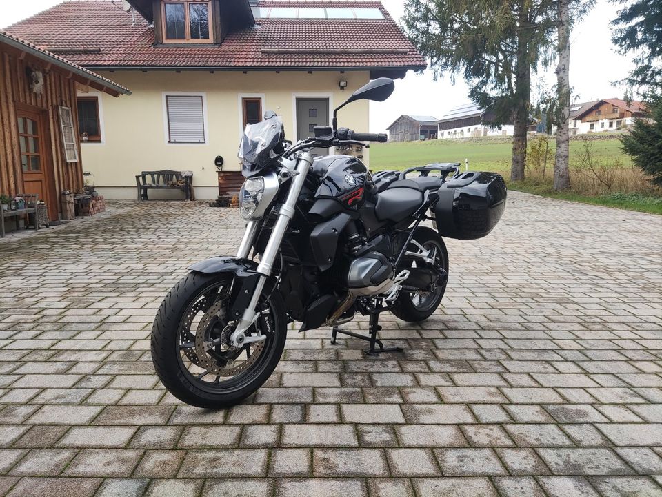 BMW R1250R/RS in Zeilarn