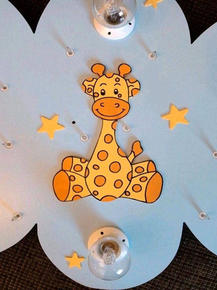 Kinderzimmerlampe Wolke mit Giraffe in Bad Laer