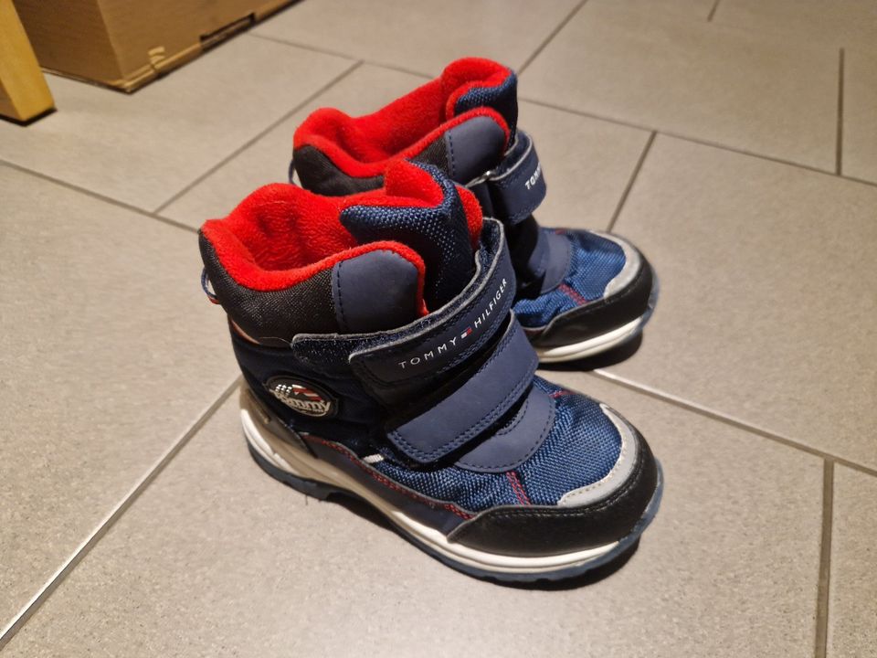 Jungen Winterschuhe hilfiger Gr 28 in Uder