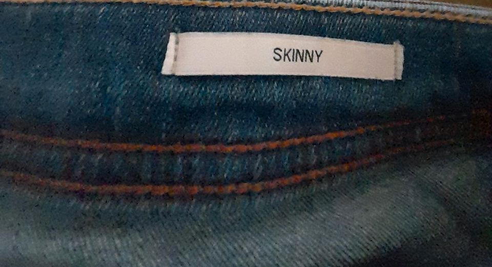 Edc/Esprit Herrenjeans - skinny - in Größe 33/32 in Hanau