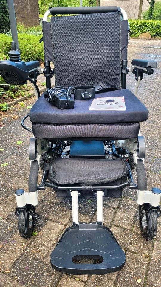 Elektrischer faltbarer Rollstuhl VIA, E-Scooter für Senioren in Centrum